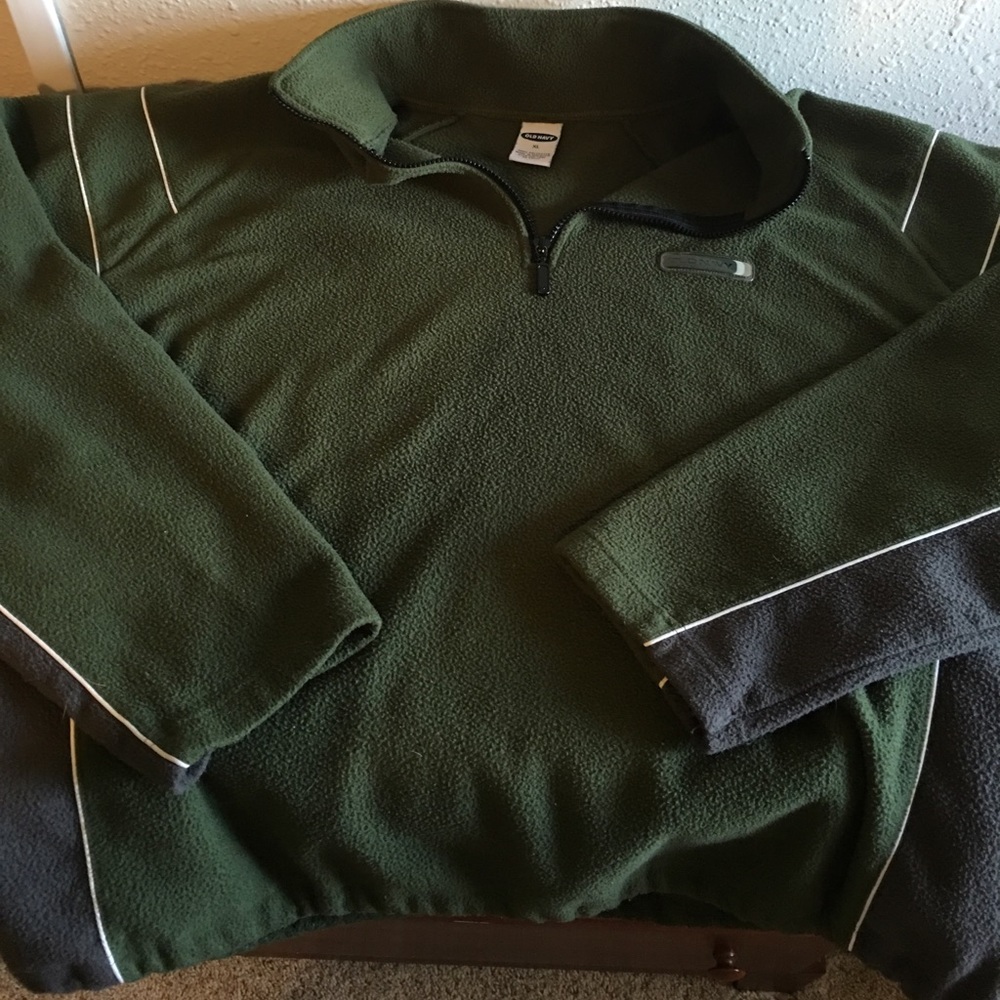 Men’s Old Navy 1/4 Zip pullover